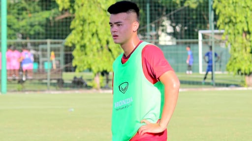 Sao trẻ Đông Á Thanh Hóa: Cao 1m75, là thành viên U23 Việt Nam, có cái tên “độc lạ'