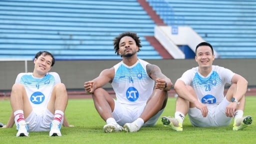Tin chiều 9/8: Thép xanh Nam Định đăng ký Nguyễn Xuân Son đá Siêu cúp Quốc gia 2025?