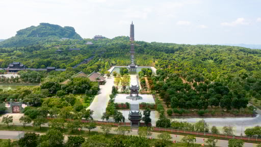 Không chỉ là kỷ lục châu Á: Chùa Bái Đính nay lại được cả thế giới công nhận là 'Điểm đến nổi bật'