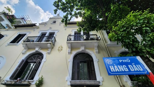 Hà Nội bắt đầu chuyển đồ đạc, di dời một loạt trụ sở cơ quan phía Đông Hồ Gươm
