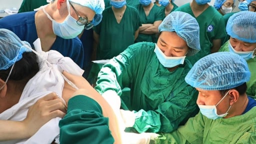 Hy hữu: Ca mổ lấy thai đặc biệt, không thể gây tê tủy sống cho sản phụ nặng 178 kg