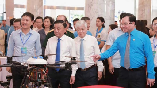 Tìm giải pháp giúp nâng cao khát vọng đổi mới, sáng tạo của người lao động 