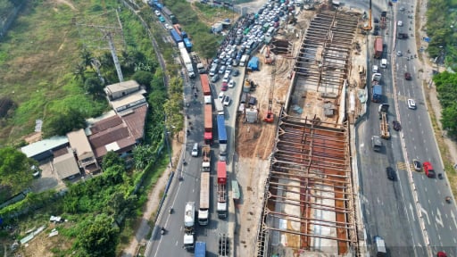 Nút giao An Phú chậm tiến độ, Sở Xây dựng đánh giá “Ban Giao thông chưa quyết liệt... xử lý các nhà thầu”