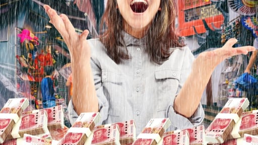 Nhờ trú mưa trong cửa hàng xổ số, người phụ nữ trúng hơn 3,5 tỷ đồng