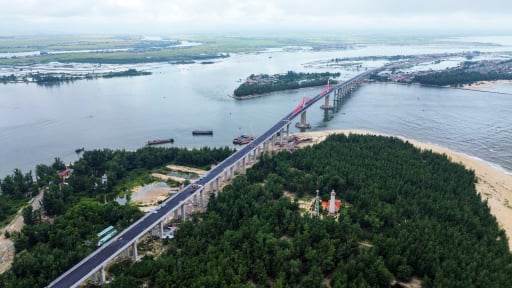Huế: Hình hài cầu vượt cửa biển Thuận An có vốn đầu tư hàng nghìn tỷ đồng