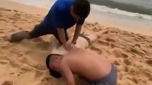 Tắm biển lúc sóng lớn, nhiều du khách ở Phú Quốc bị đuối nước 