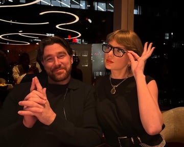 Taylor Swift và Travis Kelce đính hôn, tình cũ lên tiếng đầy 'ẩn ý'