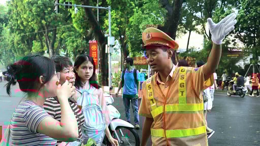 Chủ tịch Hà Nội: Trường học, công sở, nhà văn hóa mở cửa  để nhân dân trú mưa, nghỉ ngơi khi xem A80