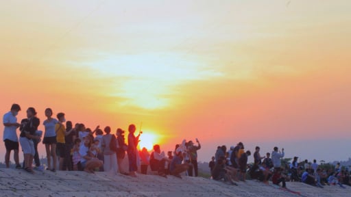 Một hồ nước ngọt ở Đồng Nai rộng 300ha, cách TPHCM khoảng 150km, cảnh sắc thế nào mà người ta đang lên xem?