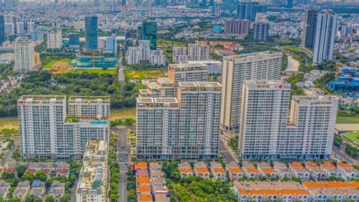 Lợi nhuận Phú Mỹ Hưng giảm sâu, nợ phải trả 'phình to' kỷ lục