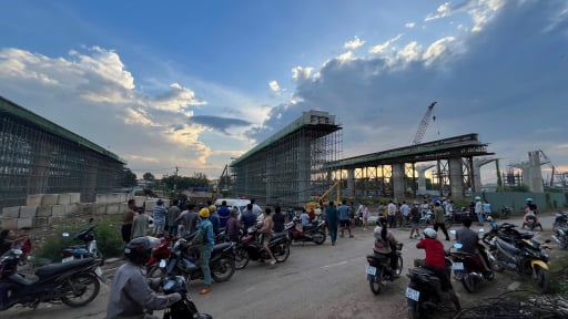 Vụ cần cẩu đứt cáp trên công trường Vành đai 3, 1 người tử vong: Ban Giao thông nói gì?