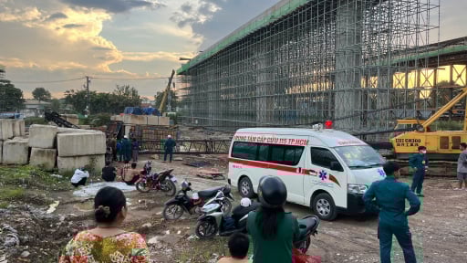 Tai nạn nghiêm trọng tại công trường Vành đai 3: Cần cẩu đứt cáp, 1 công nhân tử vong, 1 người bị thương