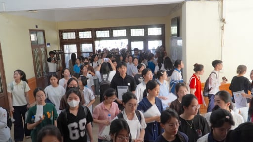 Thí sinh tham dự kỳ thi Đánh giá năng lực 2026 của ĐH Sư phạm Hà Nội đông kỷ lục