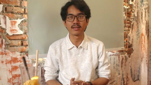 Đạo diễn 'Lầu Ch&uacute; Hỏa': &ldquo;T&ocirc;i muốn mang đến một cảm gi&aacute;c sợ h&atilde;i kh&aacute;c biệt&rdquo;