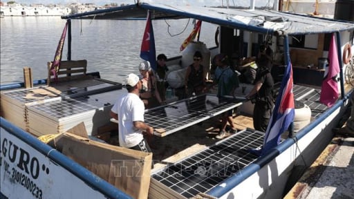 Hai h&igrave;nh thức hỗ trợ ch&iacute;nh đang d&agrave;nh cho Cuba, trong đ&oacute; c&oacute; viện trợ lương thực, thực phẩm 