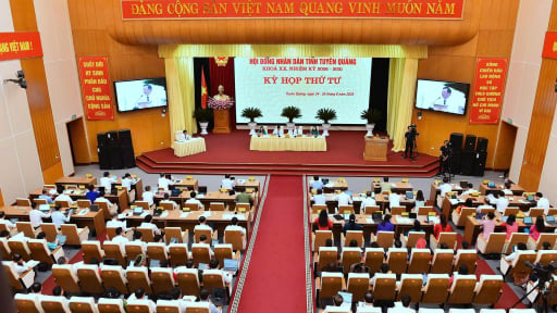 Tuy&ecirc;n Quang: Th&ocirc;ng qua nhiều Nghị quyết quan trọng li&ecirc;n quan đến lĩnh vực kinh tế, x&atilde; hội