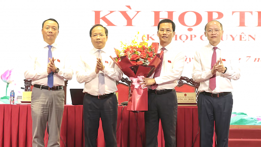 Gi&aacute;m đốc Sở T&agrave;i ch&iacute;nh H&agrave; Tĩnh được bầu giữ chức Ph&oacute; Chủ tịch UBND tỉnh
