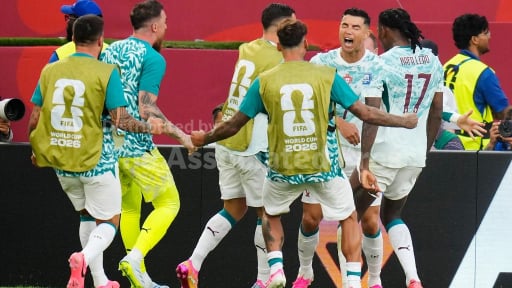 Ronaldo lần đầu ghi b&agrave;n ở v&ograve;ng knock-out, Bồ Đ&agrave;o Nha thẳng tiến v&agrave;o v&ograve;ng 1/8 World Cup 2026