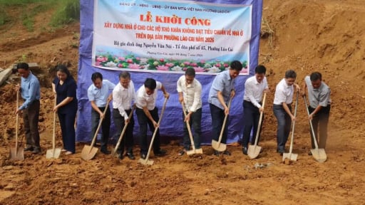 L&agrave;o Cai: Hỗ trợ x&acirc;y dựng nh&agrave; ở cho c&aacute;c hộ ngh&egrave;o, c&oacute; ho&agrave;n cảnh kh&oacute; khăn
