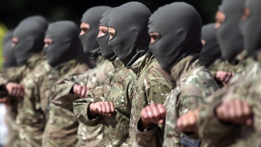 Ukraine 'bơm n&uacute;i tiền', thưởng đậm để h&uacute;t l&iacute;nh đ&aacute;nh thu&ecirc; nước ngo&agrave;i ra chiến trường