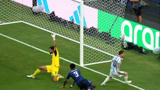 Argentina v&agrave; Lionel Messi vất vả cỡ n&agrave;o mới đ&aacute;nh bại được Cape Verde?