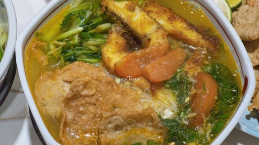 Loại c&aacute; rẻ tiền, gi&agrave;u selen, lượng protein ngang với c&aacute; thu, đem nấu b&uacute;n thơm ngon, tr&ograve;n vị, hấp dẫn