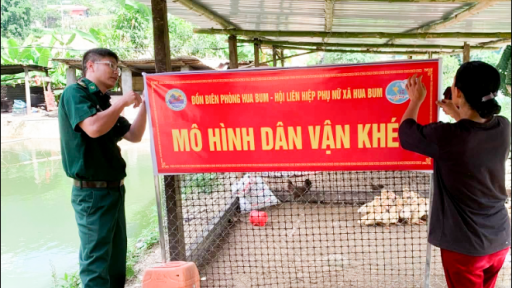 Đồn Bi&ecirc;n ph&ograve;ng Hua Bum v&agrave; Hội phụ nữ x&atilde; bắt tay l&agrave;m d&acirc;n vận kh&eacute;o, gi&uacute;p b&agrave; con bi&ecirc;n giới tho&aacute;t ngh&egrave;o