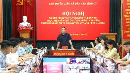 Tuy&ecirc;n Quang y&ecirc;u cầu kh&ocirc;ng để 'khoảng trống th&ocirc;ng tin', đổi mới mạnh c&ocirc;ng t&aacute;c tuy&ecirc;n gi&aacute;o trong kỷ nguy&ecirc;n số