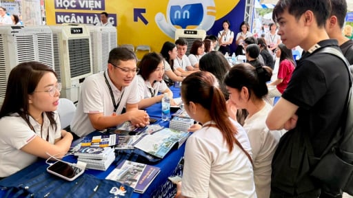 Điểm s&agrave;n, điểm chuẩn, học ph&iacute; Học viện Ng&acirc;n h&agrave;ng năm 2026: Th&iacute; sinh c&oacute; điểm thi từ 19 trở l&ecirc;n h&atilde;y đọc ngay