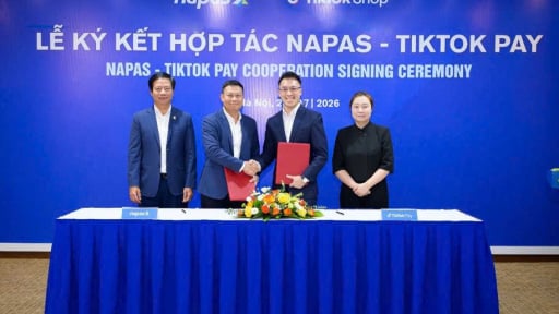 NAPAS mở cửa hạ tầng thanh to&aacute;n quốc gia cho l&agrave;n s&oacute;ng mua sắm tr&ecirc;n TikTok