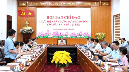B&iacute; thư Tỉnh ủy Lai Ch&acirc;u chủ tr&igrave; cuộc họp Ban Chỉ đạo thực hiện Dự &aacute;n x&acirc;y dựng cao tốc Bảo H&agrave; - Lai Ch&acirc;u