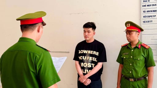 Bắt tạm giam nh&acirc;n vi&ecirc;n tiếp thị ở Kh&aacute;nh H&ograve;a d&ugrave;ng thủ đoạn b&aacute;n h&agrave;ng gi&aacute; rẻ, chiếm đoạt tiền