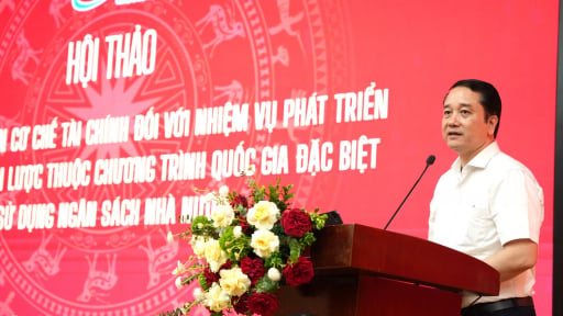 Đề xuất cơ chế đột ph&aacute; cho c&ocirc;ng nghệ chiến lược: Tổng c&ocirc;ng tr&igrave;nh sư c&oacute; thể nhận 300 triệu đồng/th&aacute;ng