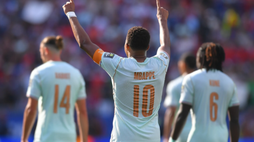 HLV Didier Deschamps: &ldquo;Kể cả khi đ&aacute; hỏng phạt đền, Kylian Mbappe cũng kh&ocirc;ng mất tự tin&rdquo;