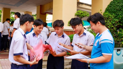 Loạt trường c&ocirc;ng bố điểm s&agrave;n x&eacute;t tuyển đại học 2026 tại TP.HCM: HCMUE; SGU;...