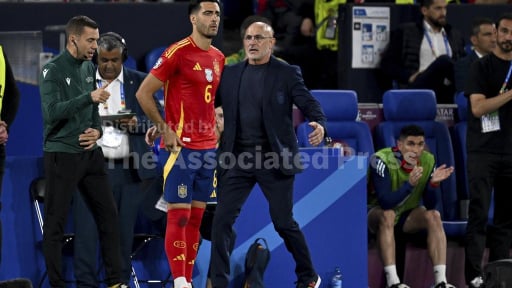 HLV De la Fuente v&agrave; Mikel Merino lập n&ecirc;n kỷ lục mới sau chiến thắng trước ĐT Bỉ