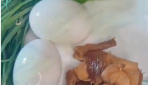 30 ng&agrave;n v&agrave; m&oacute;n canh trứng vịt lộn nấu l&aacute; hẹ &ocirc;ng ăn b&agrave; khen