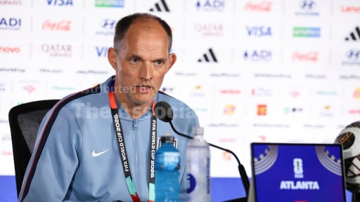 HLV Thomas Tuchel thư gi&atilde;n ở World Cup 2026 giống... trẻ con