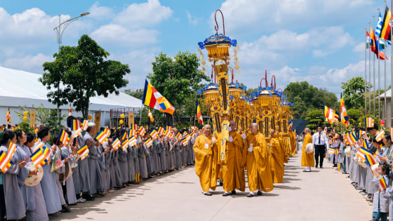 Việt Nam lần thứ tư đăng cai Đại lễ Vesak, lần này người dân được chiêm bái hai bảo vật