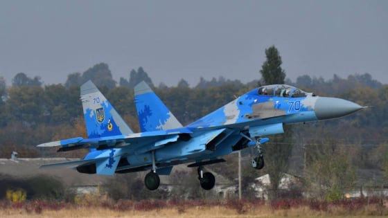 Ukraine tung video tiêm kích Su-27 xóa sổ sở chỉ huy của Nga ở Donetsk
