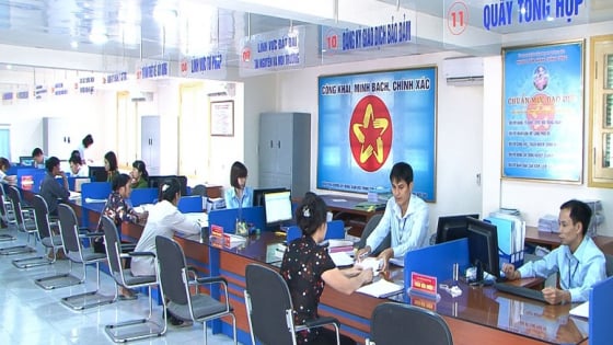 Thủ tướng yêu cầu bãi bỏ ít nhất 30% điều kiện đầu tư kinh doanh, giảm ít nhất 30% thời gian giải quyết TTHC