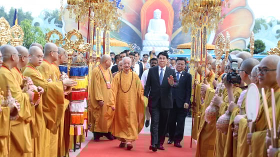 Chủ tịch nước Lương Cường dự khai mạc Đại lễ Vesak 2025