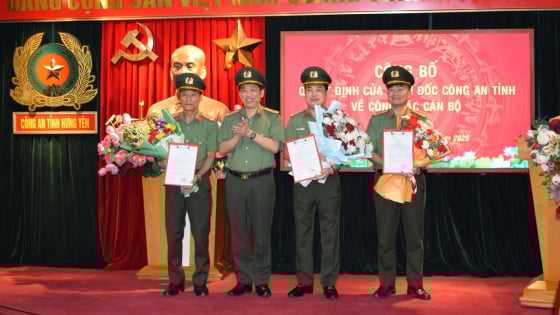 2 Trưởng phòng và 1 Phó trưởng phòng Công an tỉnh Hưng Yên được bổ nhiệm lại
