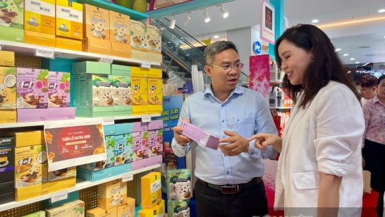 Đặc sản, sản phẩm OCOP khuyến mãi sốc tại TP.HCM, bà nội trợ đang săn mua
