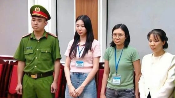 Hoa hậu Nguyễn Thúc Thuỳ Tiên, cựu Cục trưởng Quản lý dược bị bắt vì hàng giả: “Tổn thương sâu sắc niềm tin của người dân”