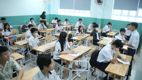 Tuyển sinh lớp 10 TP.HCM: Khi trường công là cánh cửa hy vọng duy nhất

