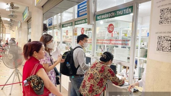 Quầy thuốc, căng tin bệnh viện tiềm ẩn nguy cơ thuốc, thực phẩm chức năng giả: Trách nhiệm thuộc về ai?