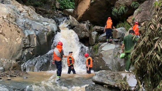 Vụ 2 mẹ con bị lũ cuốn mất tích ở Sơn La: Tìm thấy thi thể người mẹ, cách vị trí gặp nạn 5 km