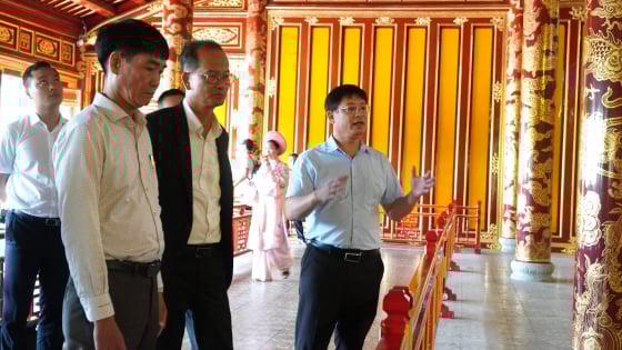 Lãnh đạo TP Huế nói gì về vụ ngai vàng triều Nguyễn bị phá hoại?