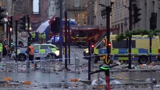 Thảm kịch trong lễ mừng công của Liverpool: Vô số người bị thương